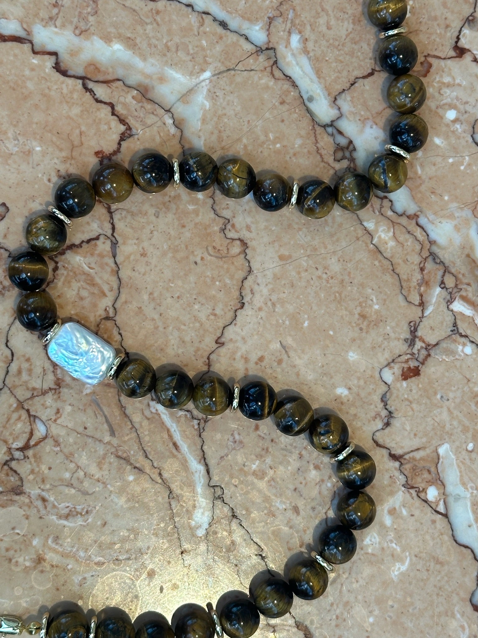 Elara Necklace Gold