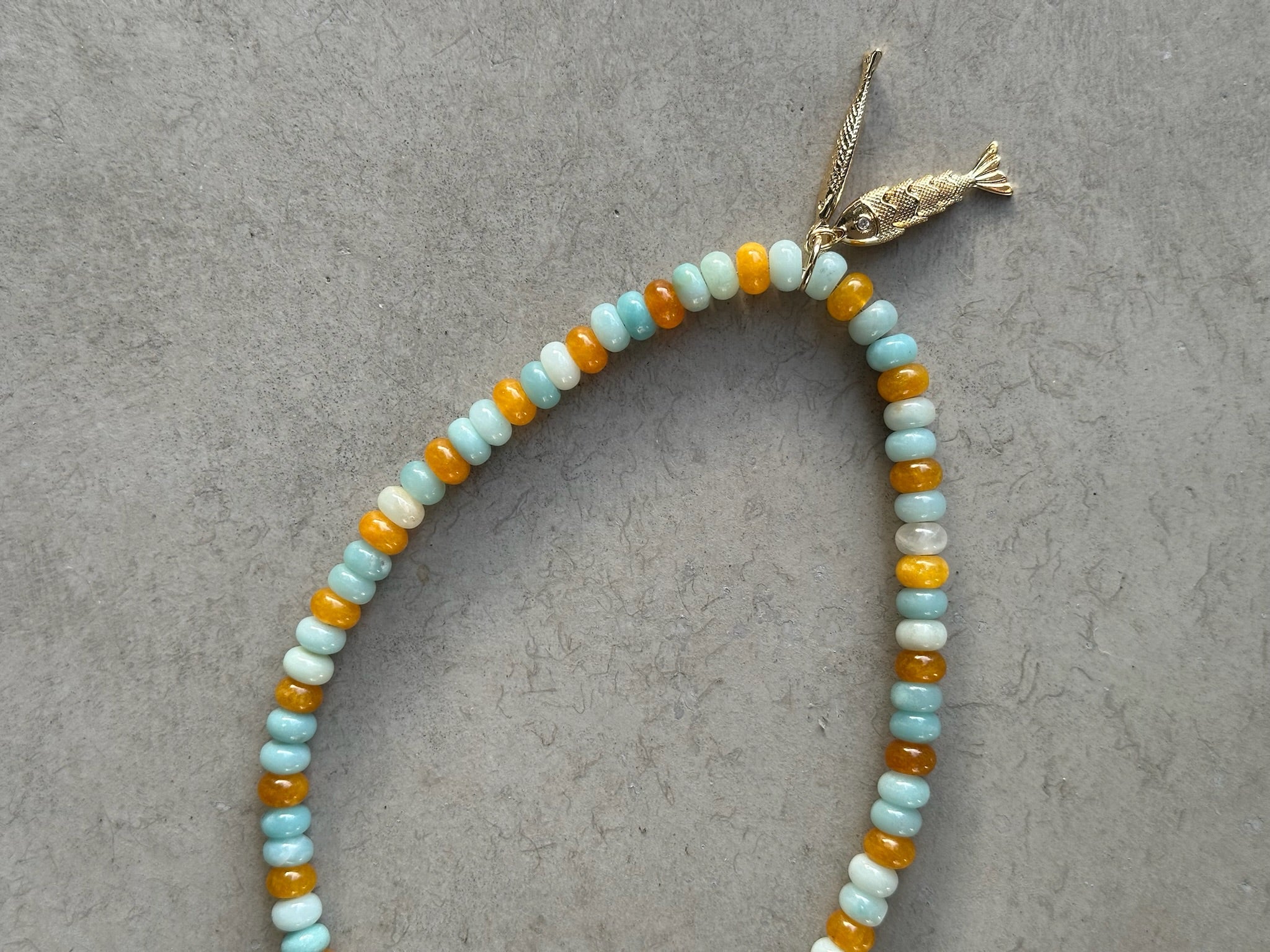 Rhea Necklace Gold